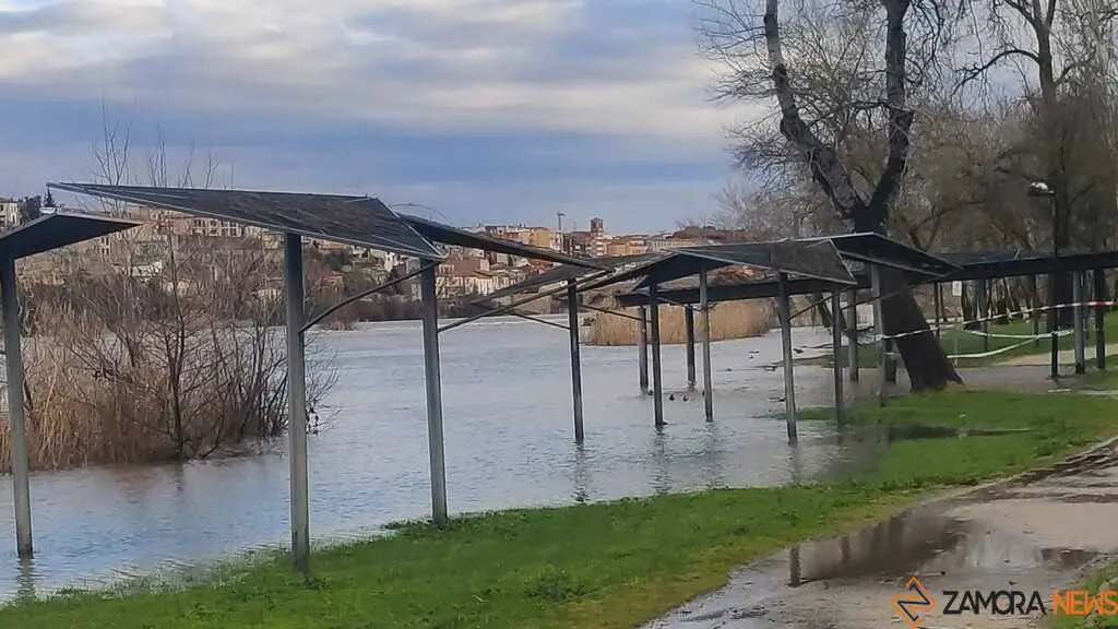 crece el r&iacute;o Duero Zamora _21