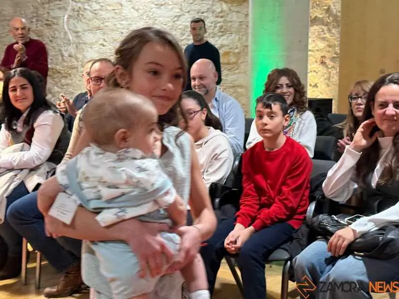 desfile de moda solidario en Zamora_5