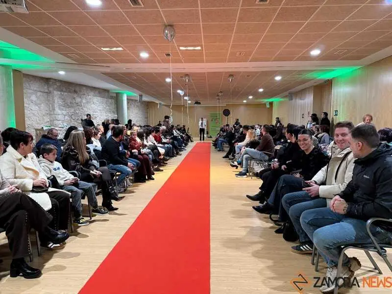desfile de moda solidario en Zamora_30
