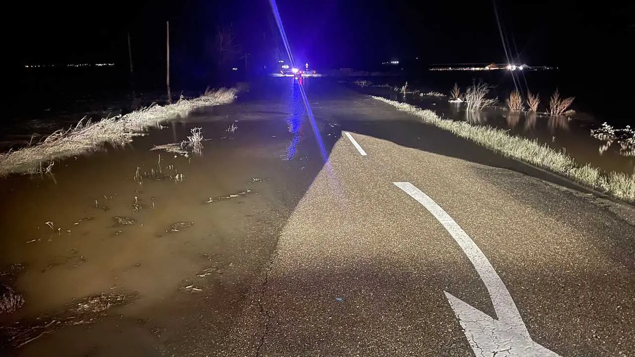 Granja de Florencia Corte por el agua  (2)