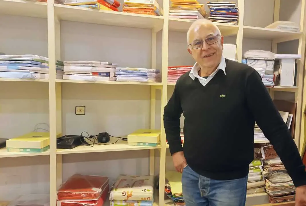 Fernando P&eacute;rez Vi&ntilde;as en la tienda