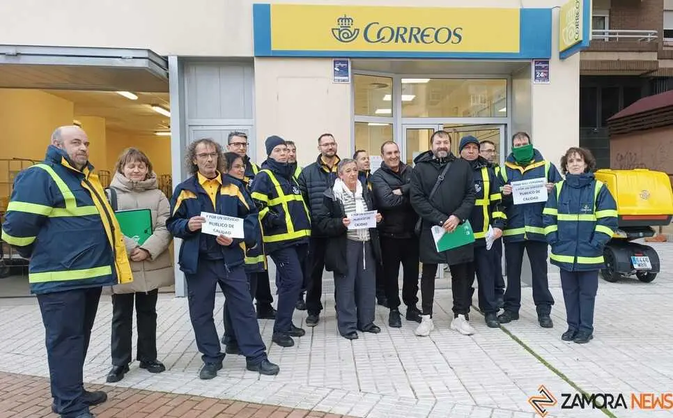 personal de Correos en Zamora 