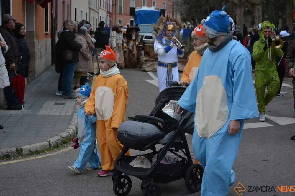 toro carnaval ni&ntilde;os desfile_83