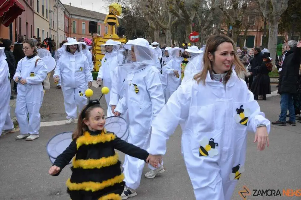 toro carnaval ni&ntilde;os desfile_116