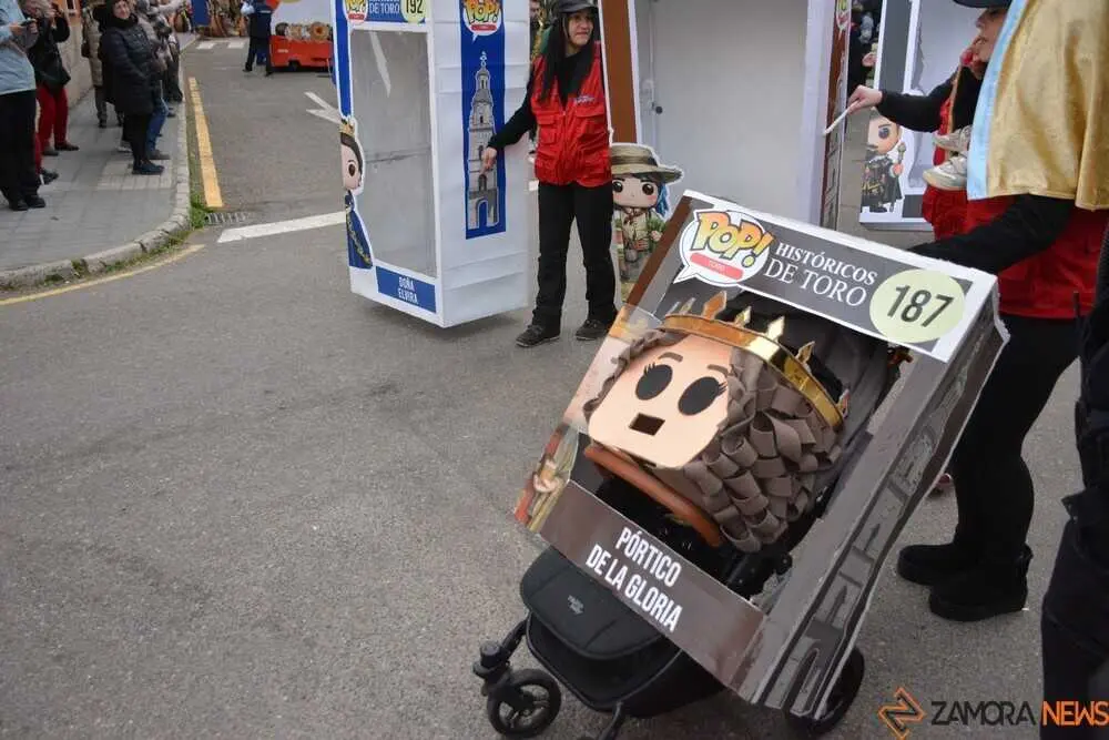 toro carnaval ni&ntilde;os desfile_37