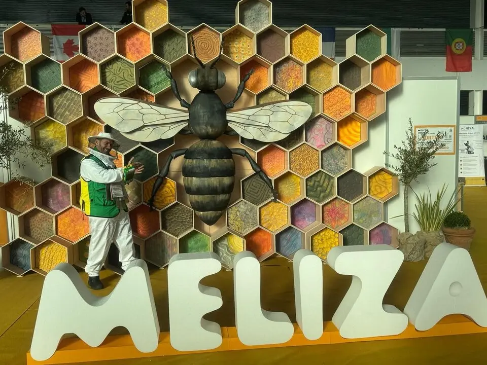 De apicultor en la fiesta Meliza