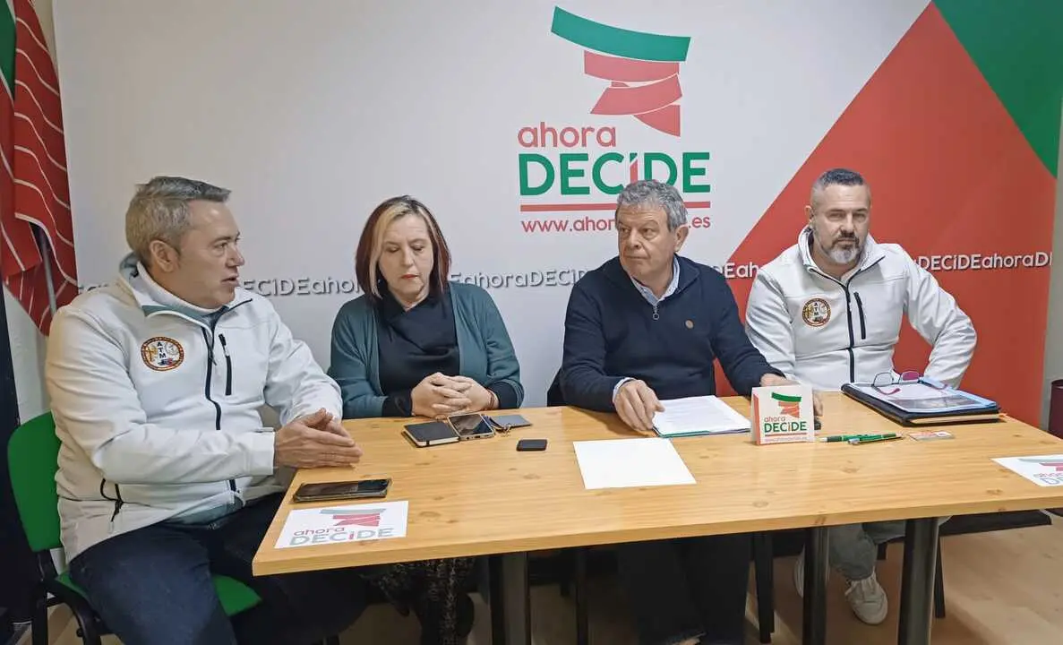 Rueda de prensa en la sede de Ahora Decide