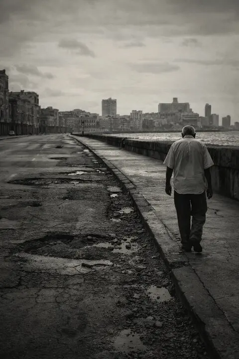 Malecon Cuba decadente
