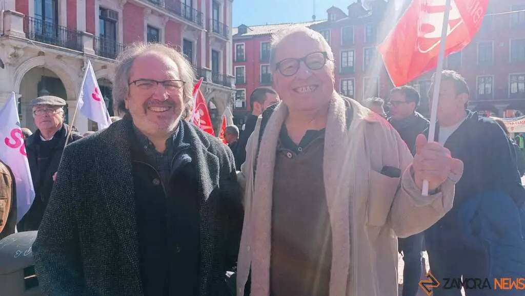 Zamora presente en la manifiestaci&oacute;n de la Sanidad en Valladolid  _31