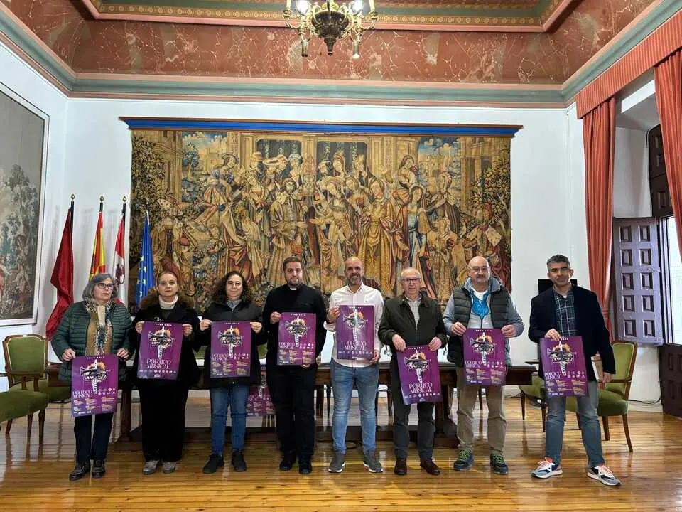 P&oacute;rtico Musical Toro