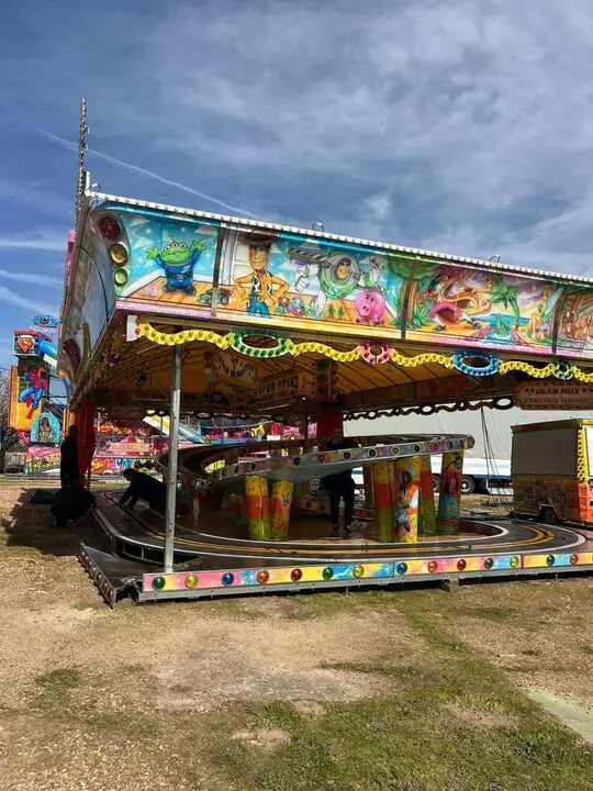 Caballitos 2026 atracciones _10