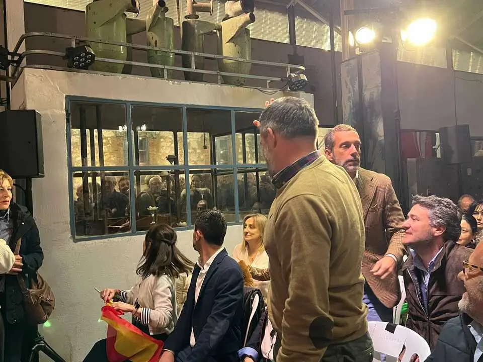 Mitin Vox Zamora Santiago Abascal y Carlos Poll&aacute;n _8