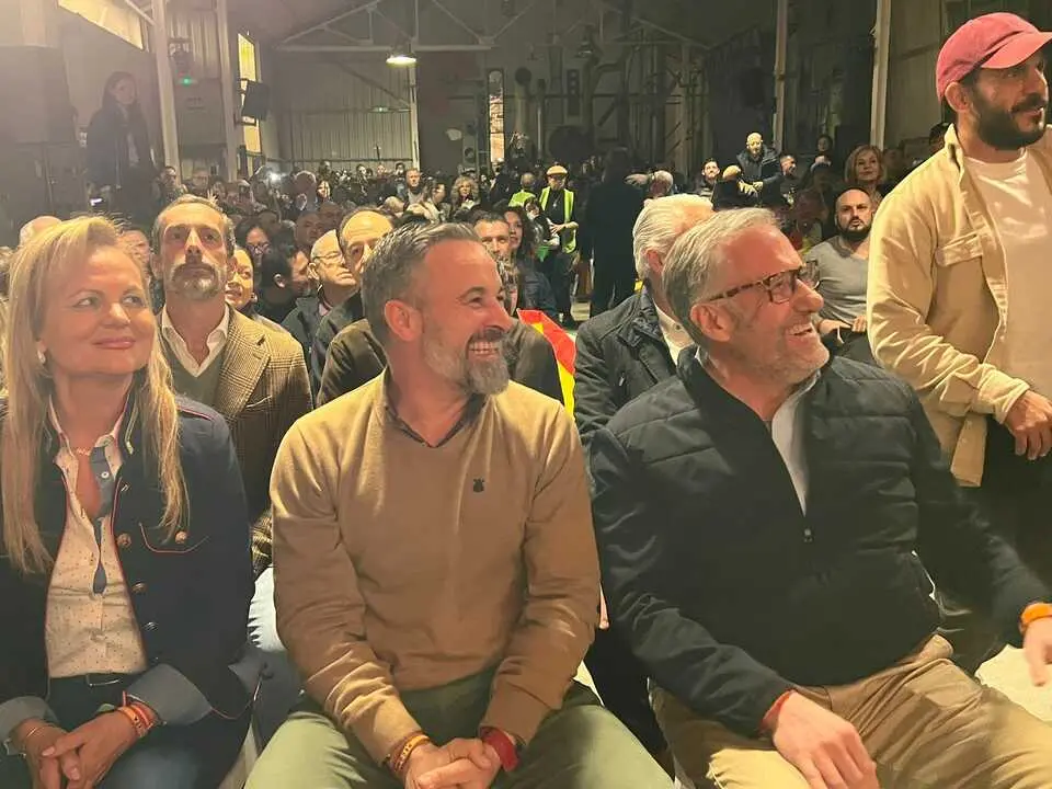 Mitin Vox Zamora Santiago Abascal y Carlos Poll&aacute;n _10
