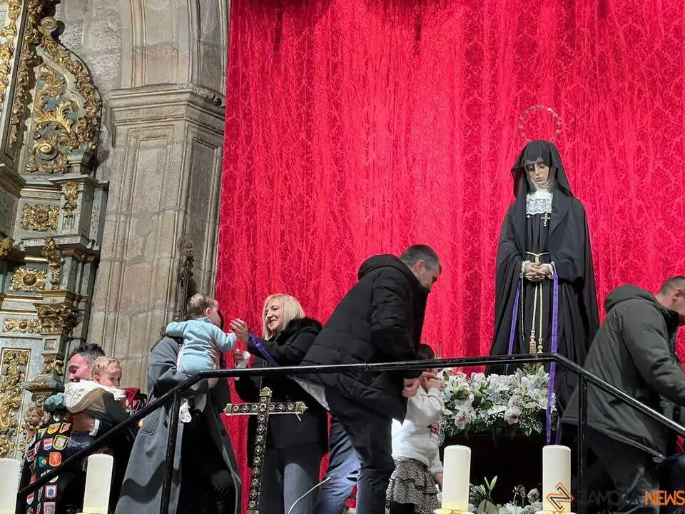 Tuna y los ni&ntilde;os Virgen de la Soledad_13