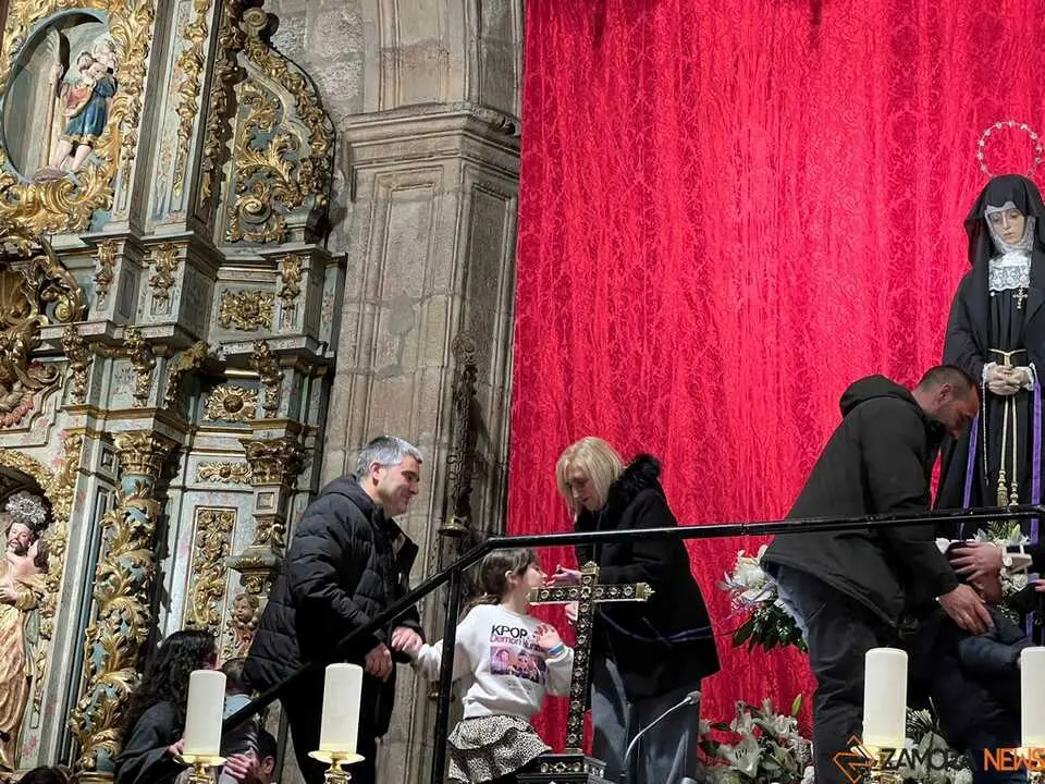 Tuna y los ni&ntilde;os Virgen de la Soledad_14