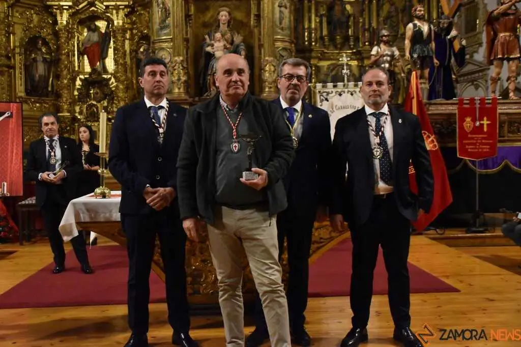 Nuevos Hermanos Cofrad&iacute;a del Silencio _40