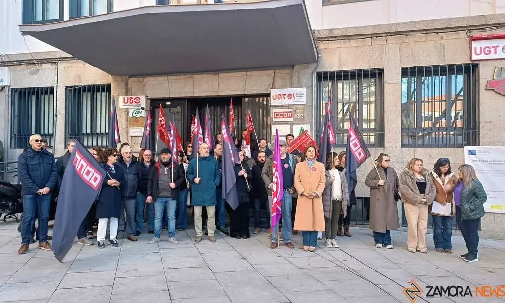 UGT y CCOO Zamora minuto de silencio