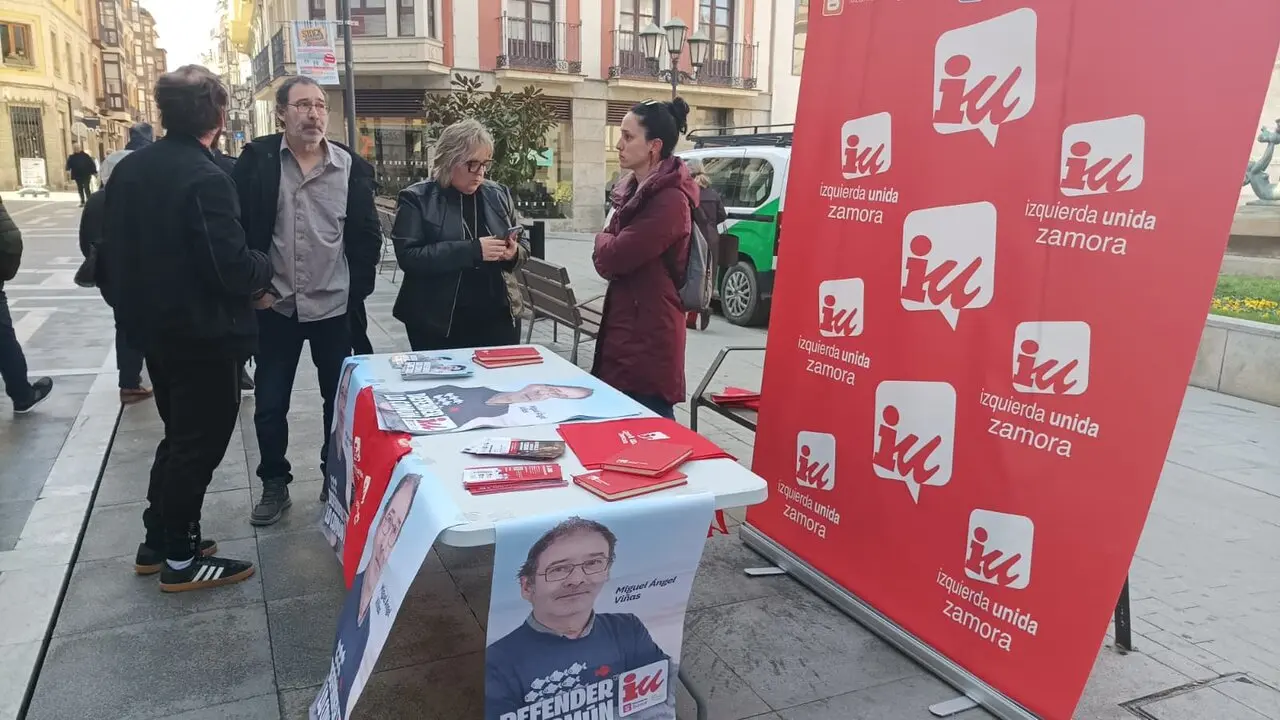 Mesa mujer e infancia Izquierda Unida Zamora
