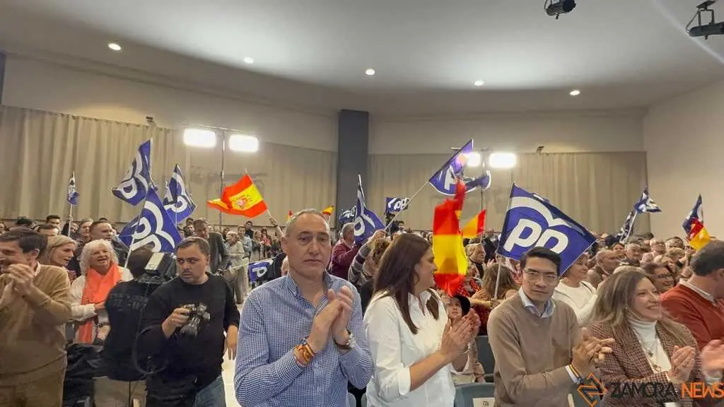 Ma&ntilde;ueco, campa&ntilde;a electoral 15M en Zamora _6