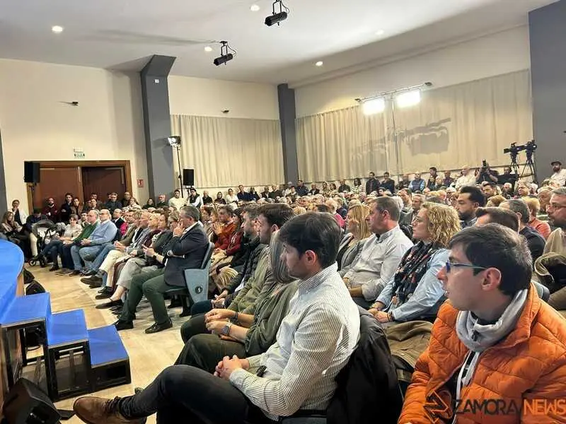 Ma&ntilde;ueco, campa&ntilde;a electoral 15M en Zamora _18