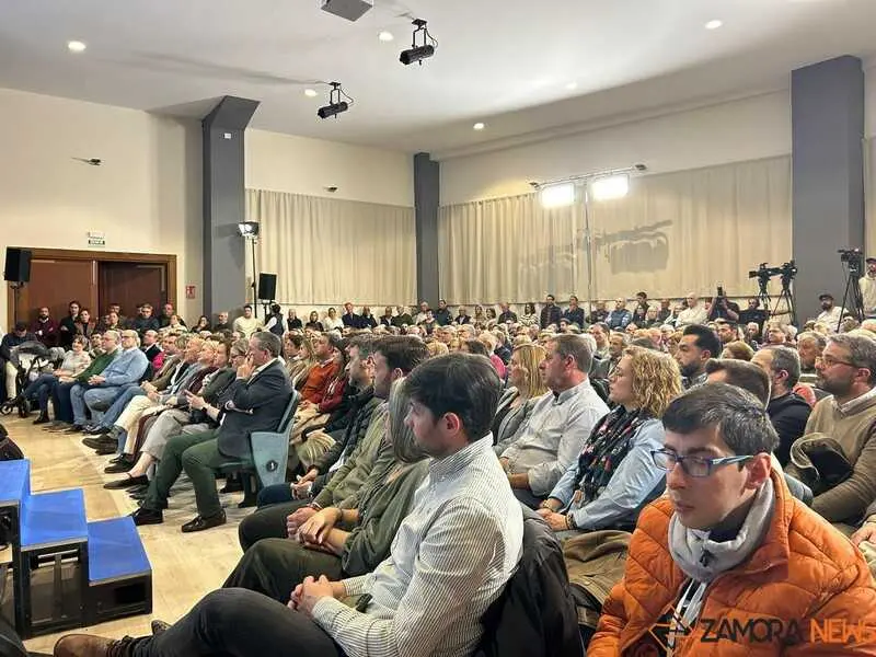 Ma&ntilde;ueco, campa&ntilde;a electoral 15M en Zamora _19