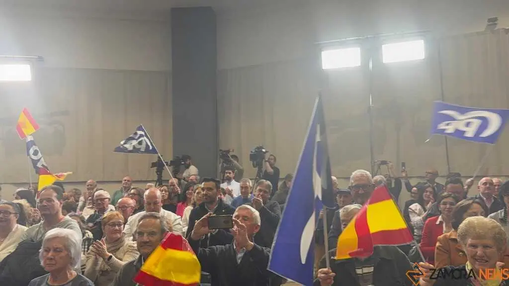 Ma&ntilde;ueco, campa&ntilde;a electoral 15M en Zamora _32