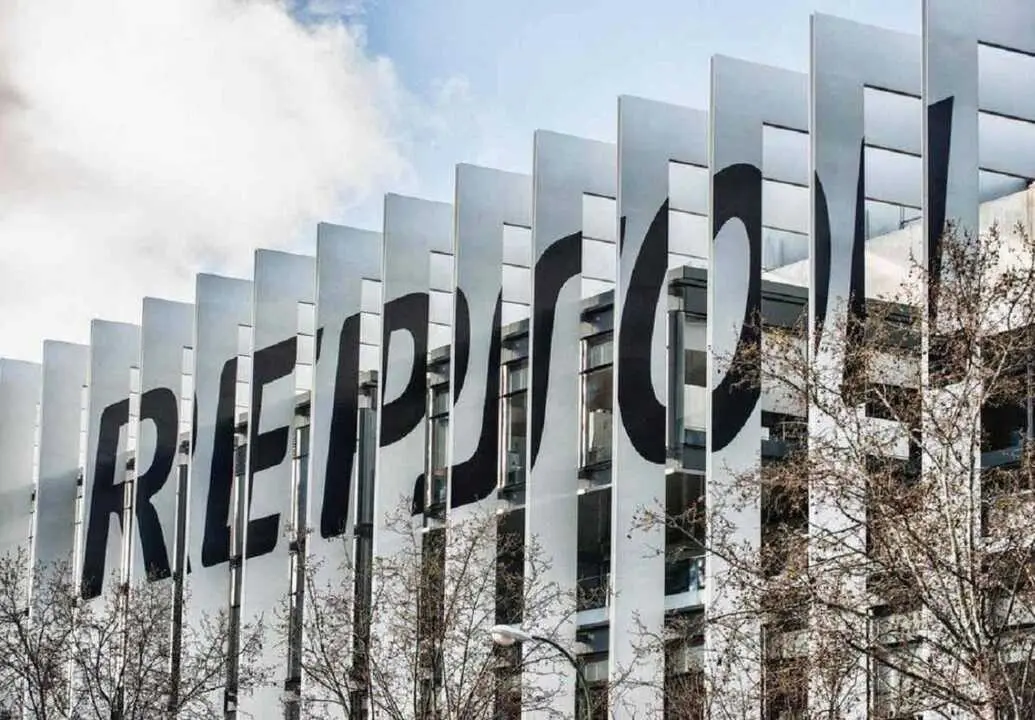 Empresa gas&iacute;stica Repsol. Foto FACUA