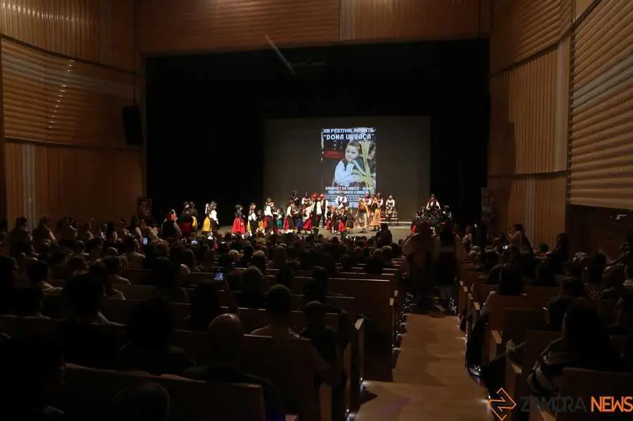 Festival Infantil de Folclore Do&ntilde;a Urraca_5