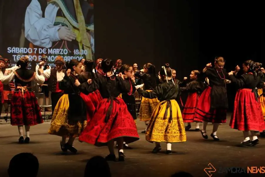 Festival Infantil de Folclore Do&ntilde;a Urraca_9