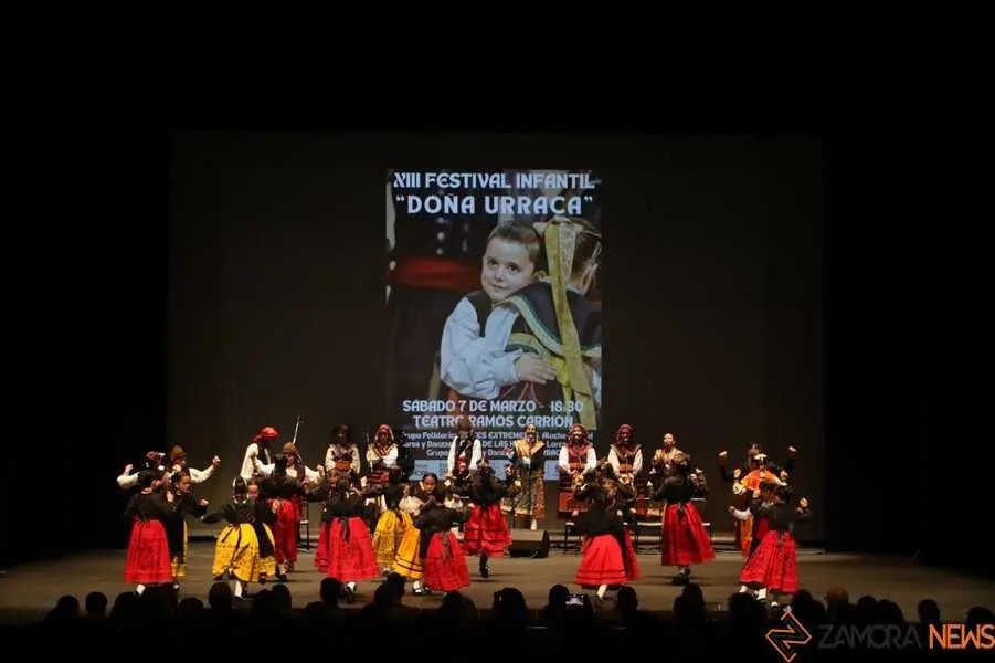 Festival Infantil de Folclore Do&ntilde;a Urraca_11