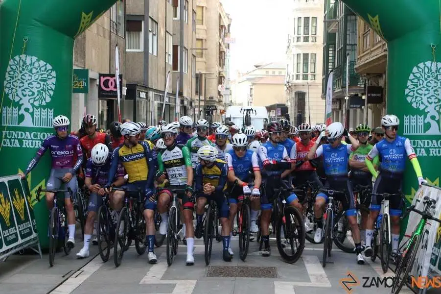 vuelta ciclista Gran Premio de Muelas del Pan _6