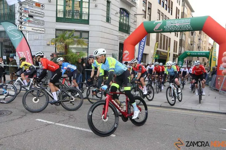vuelta ciclista Gran Premio de Muelas del Pan _17