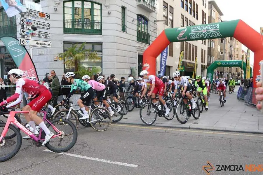 vuelta ciclista Gran Premio de Muelas del Pan _24