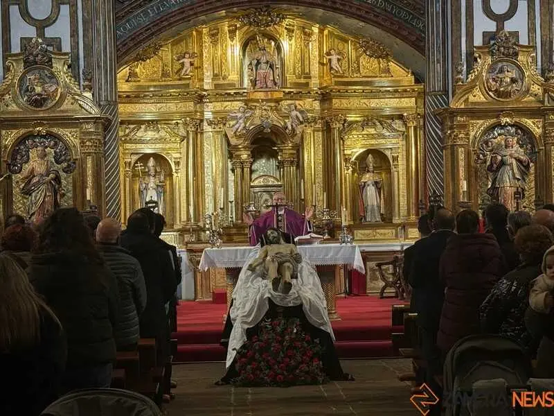 rito de entrada Nuevos Hermanos Santo Entierro 