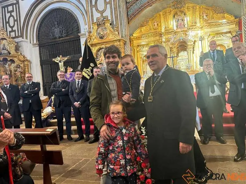 rito de entrada Nuevos Hermanos Santo Entierro _9