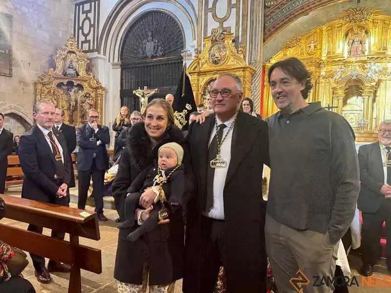 rito de entrada Nuevos Hermanos Santo Entierro _11