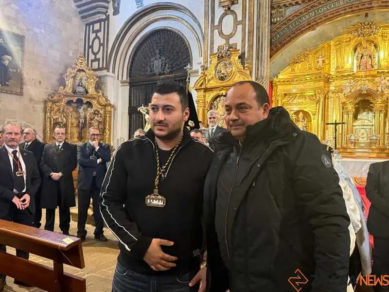 rito de entrada Nuevos Hermanos Santo Entierro _12