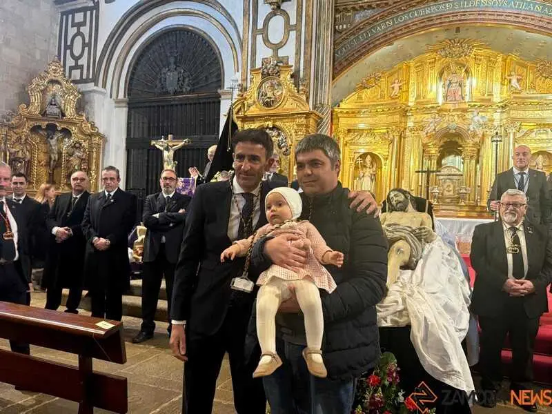 rito de entrada Nuevos Hermanos Santo Entierro _20