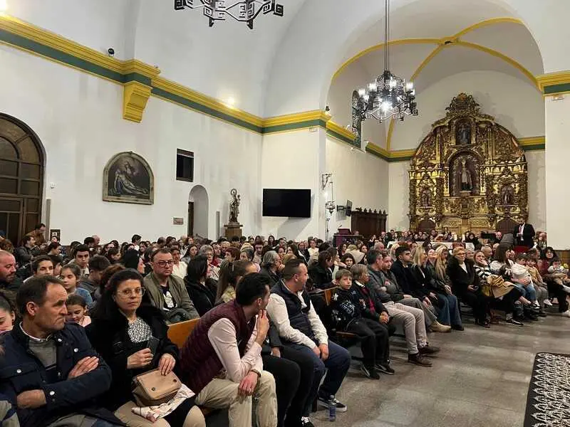 imposiciones de Medallas de la Tercera Ca&iacute;da 