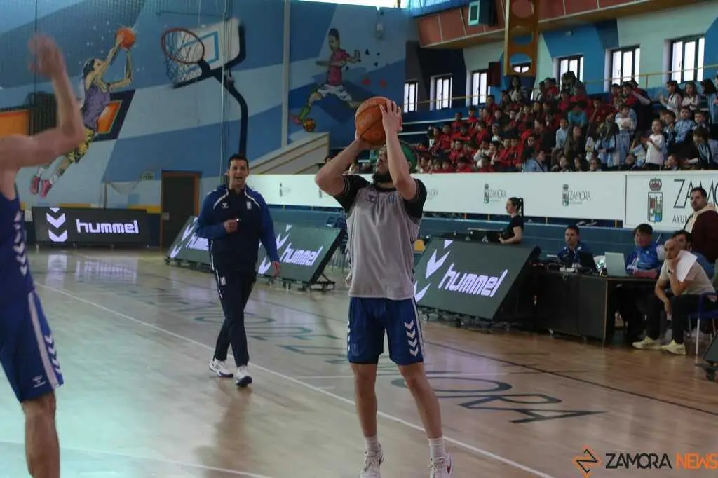 CB Zamora entrenamiento a puertas abiertas _7