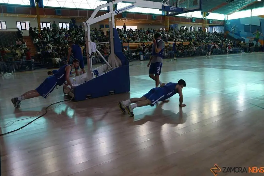 CB Zamora entrenamiento a puertas abiertas _10