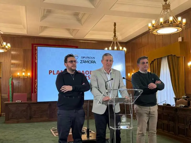 V&iacute;ctor L&oacute;pez, Javier Fa&uacute;ndez y Ramiro Silva 