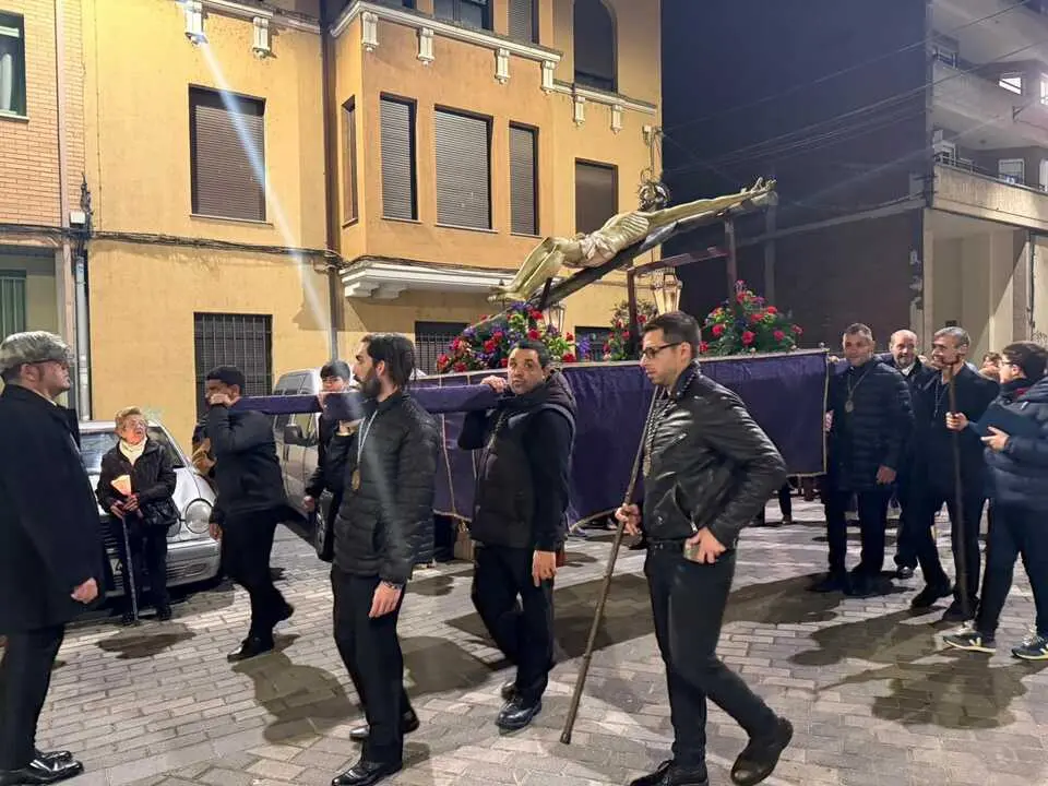 Via Crucis procesional _7