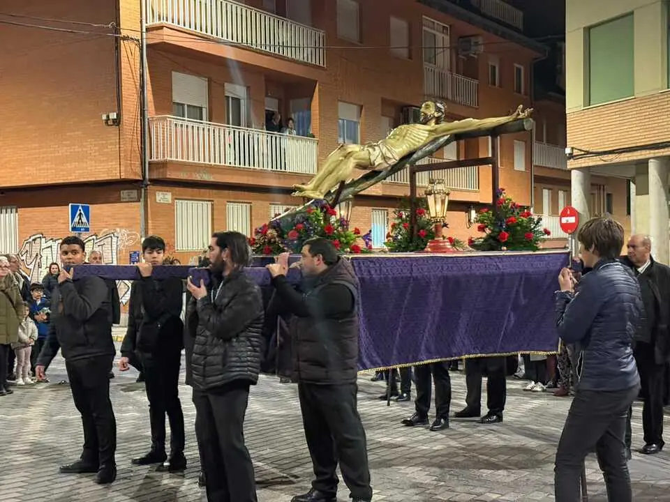 Via Crucis procesional _8