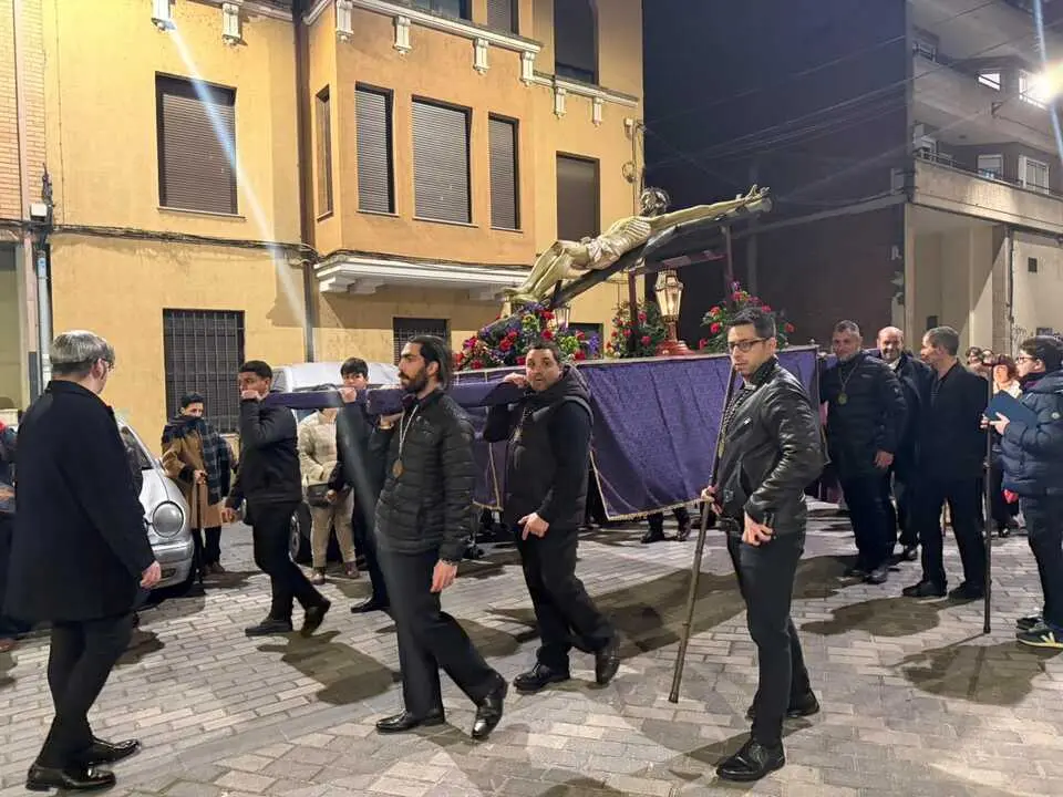 Via Crucis procesional _12