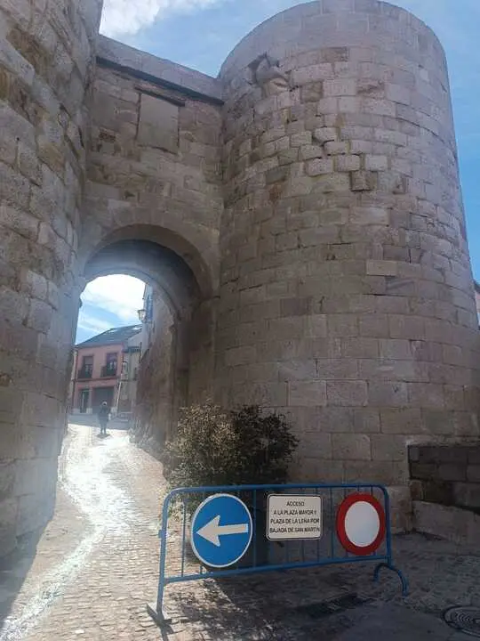 Arco de Do&ntilde;a Urraca