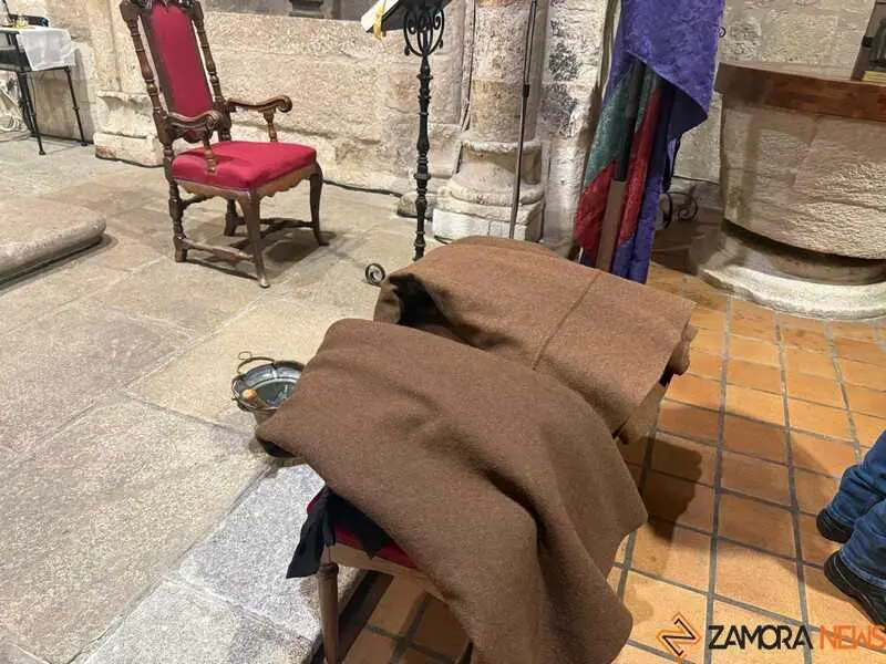 entrada nuevos hermanos Capas Pardas _10