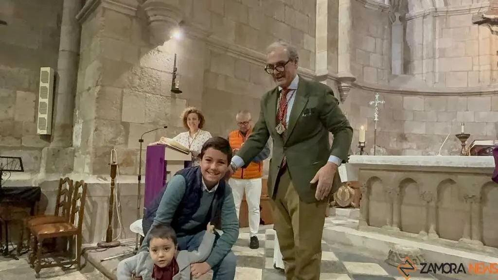 Nuevos hermanos Cofrad&iacute;a Resurrecci&oacute;n _2