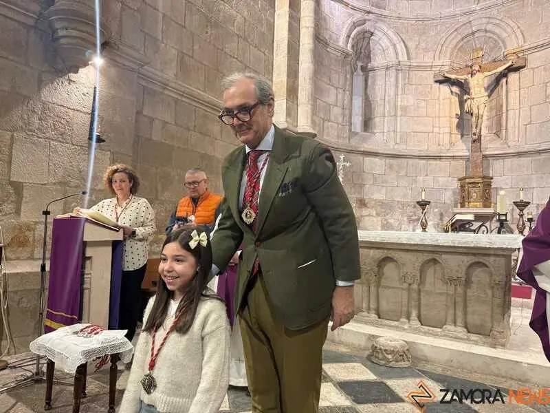 Nuevos hermanos Cofrad&iacute;a Resurrecci&oacute;n _5