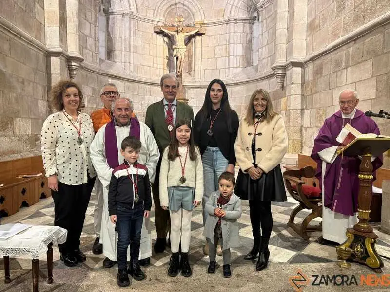 Nuevos hermanos Cofrad&iacute;a Resurrecci&oacute;n _12